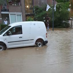 Veel meldingen over wateroverlast in Zuid-Limburg na onweersbuien
