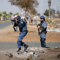 Zuid-Afrika zet leger in wegens rellen om opsluiting oud-president Zuma