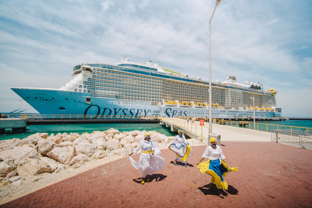 Odyssey of the Seas meerde voor de eerste keer aan