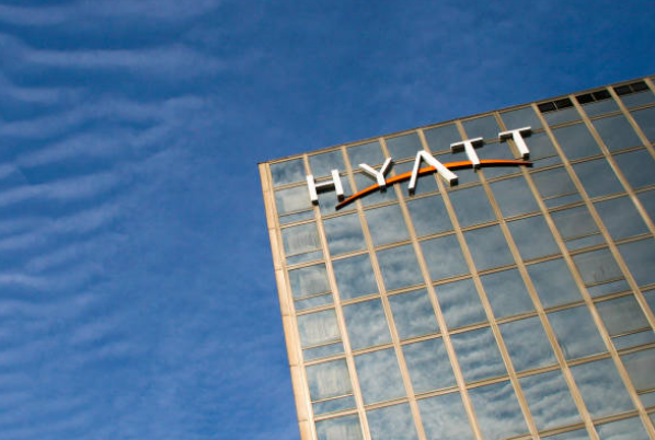 Hyatt neemt Curaçaose resorts Dreams en Sunscape over