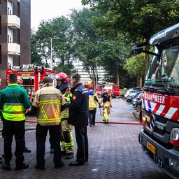 Amsterdamse flat beveiligd na vermoedelijke brandstichting om lhbtiq+-vlaggen