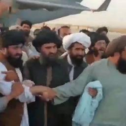Beoogd nieuwe emir Afghanistan aangekomen in Kaboel om regering te vormen