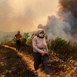 Doden en gewonden door hevige natuurbranden in zuiden van Turkije