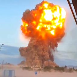 Video | Militaire basis in Kazachstan wordt getroffen door enorme explosie