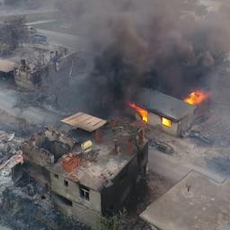 Video | Natuurbrand verwoest huizen in zuiden van Turkije