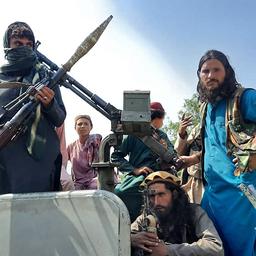 Taliban roepen overwinning uit vanuit Kaboel en nemen macht Afghanistan over