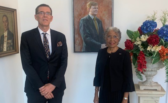 Nederlandse ambassadeur in Venezuela op werkbezoek bij gouverneur