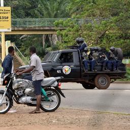 Militairen plegen staatsgreep in Guinee, president gevangengenomen