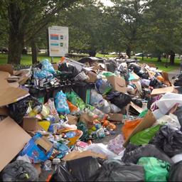 Video | Engelse stad ligt bezaaid met afval tijdens staking vuilnisophalers