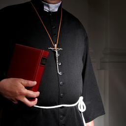 Minimaal 2.900 misbruikplegers binnen Franse katholieke kerk sinds 1950
