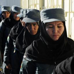 Nederlandse politie vraagt kabinet Afghaanse politievrouwen snel te evacueren