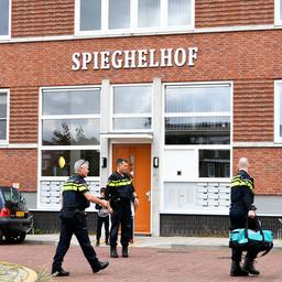 Politie onderzoekt mogelijk misdrijf na vondst twee doden in Nijmeegse woning