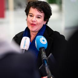 Utrechtse burgemeester doet aangifte om tekening waarop ze aan galg hangt