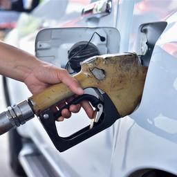Verenigd Koninkrijk vraagt automobilisten geen flessen met benzine te vullen