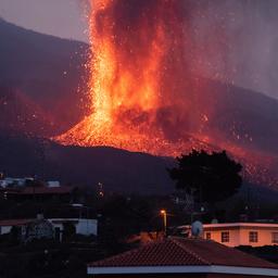 Vulkaanuitbarsting op het Canarische eiland La Palma neemt in kracht toe