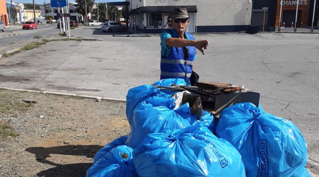 Ruim 200 kilo afval verzameld tijdens schoonmaakactie Saliña