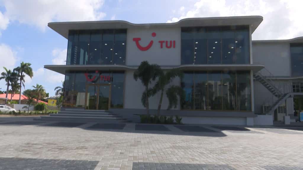 Video | TUI opent duurzaam kantoor op Curaçao