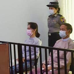 Afgezette Myanmarese leider Aung San Suu Kyi krijgt vier jaar cel voor opruiing