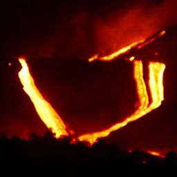 Video | Beelden tonen nieuwe lavastromen op La Palma