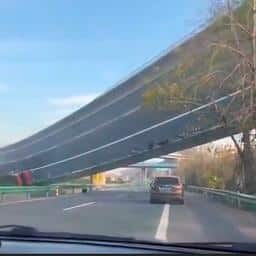 Video | Drie doden bij instorting verhoogde snelweg in China