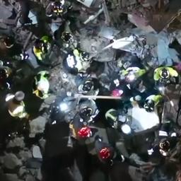 Video | Hulpdiensten zoeken overlevenden na explosie op Sicilië