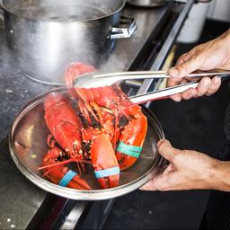 Kabinet wil een einde aan levend koken van krabben en kreeften