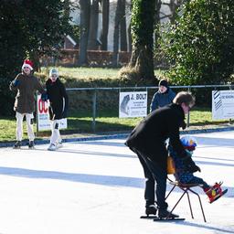 Noord-Nederland kan schaatsen op Tweede Kerstdag, vanavond code geel
