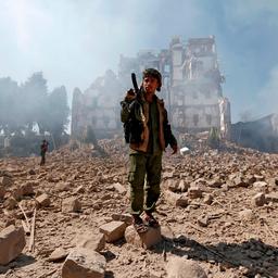 82 doden bij droneaanval op door rebellen bewaakte gevangenis in Jemen