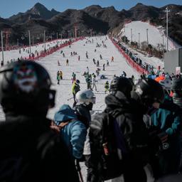 China promoot wintersport in Xinjiang: skiën tussen de concentratiekampen