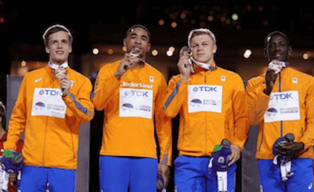 Estafetteploeg wint brons op WK 4×400 meter