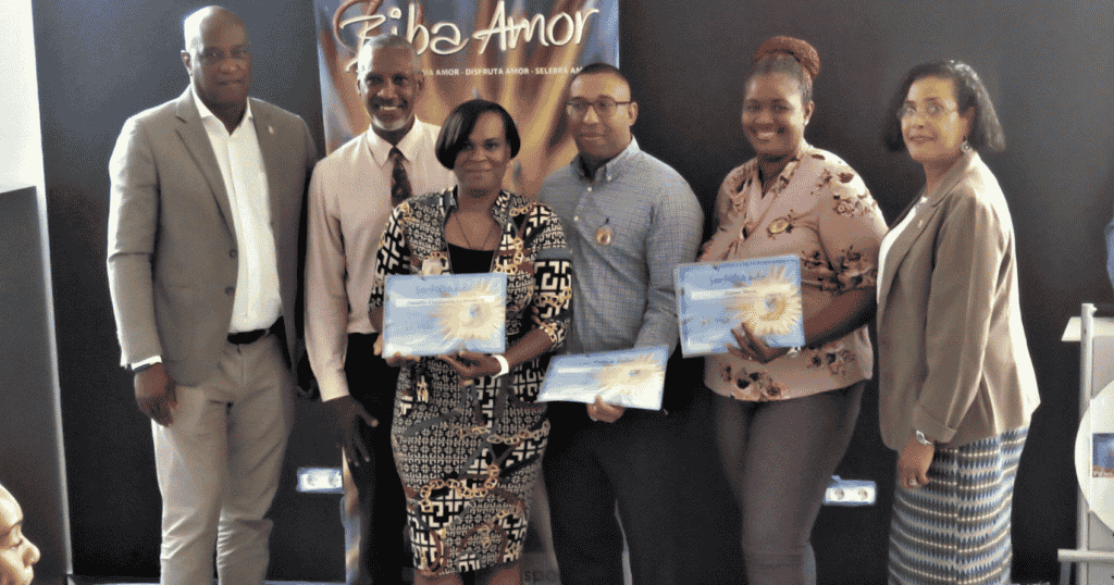 Sociaal werkers ontvangen certificaat voor lesprogramma Biba Amor
