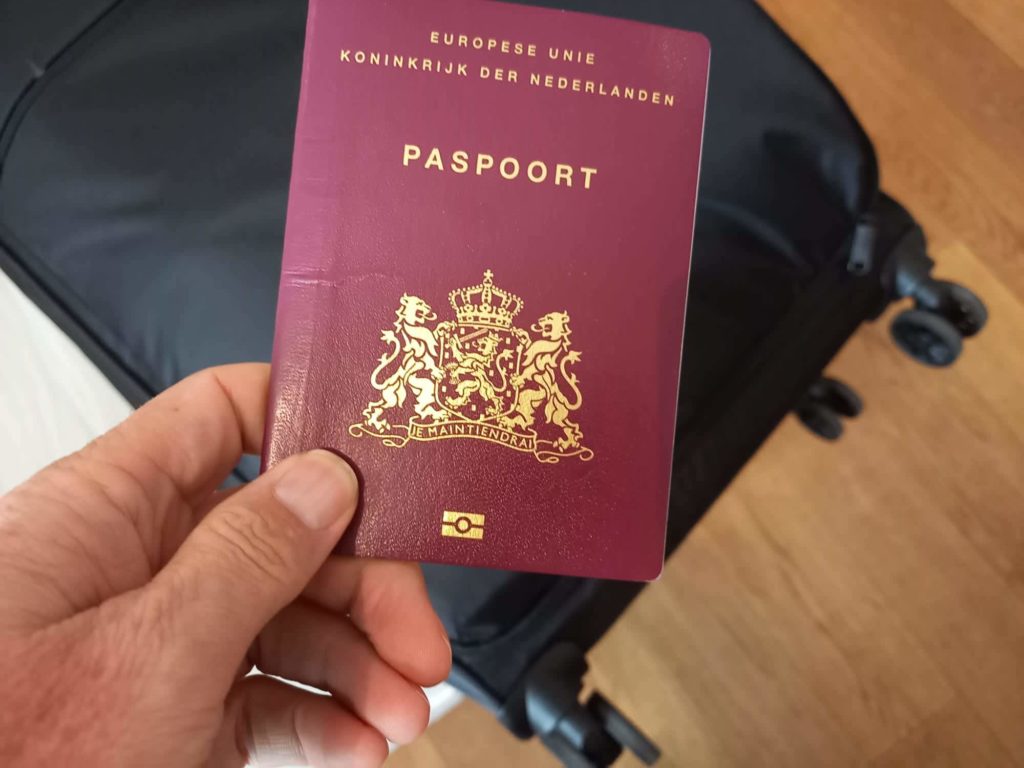 Reizen tussen de eilanden vanaf zondag zonder paspoort