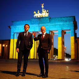 Macron en Scholz vragen Poetin om vredesgesprekken met Oekraïne te hervatten