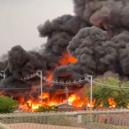 Video | Chemische fabriek in VS vat vlam, inwoners geëvacueerd