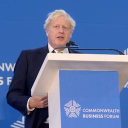 Johnson wil Oekraïne helpen met graanexport en ontmijning kust Zwarte Zee