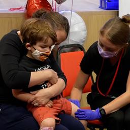 Video | Kinderen onder de vijf jaar in VS gevaccineerd