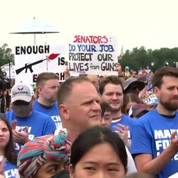 Video | Tienduizenden mensen bij betogingen tegen wapengeweld in VS
