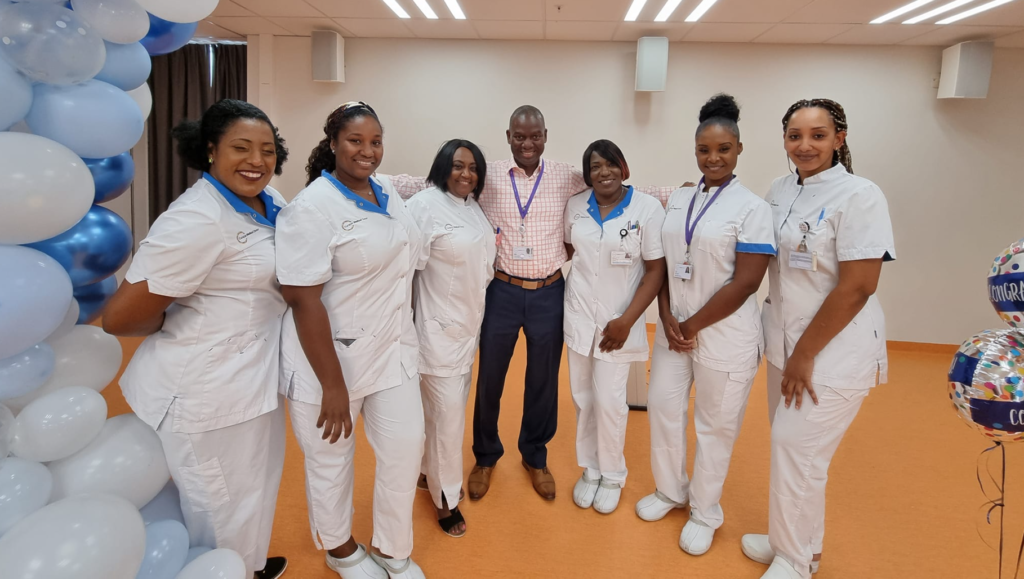 Eerste endoscopie-verpleegkundigen op Curaçao ronden specialisatie af