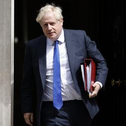 Crisisoverleg op Downing Street, nieuwe vertrouwensstemming dreigt voor Johnson
