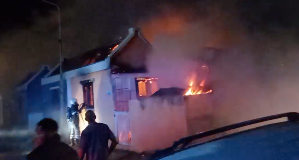Huis in Otrobanda volledig afgebrand