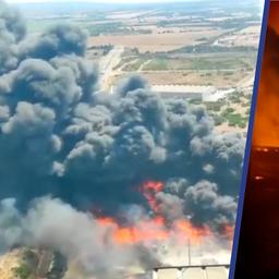 Video | Italiaanse brandweer blust bosbrand en hevige brand in afvalfabriek