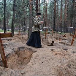 Overzicht | 436 lichamen opgegraven uit massagraf bij Oekraïens Izium