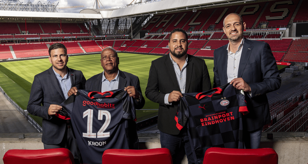 Voetbalclub PSV start samenwerking met Bonaire