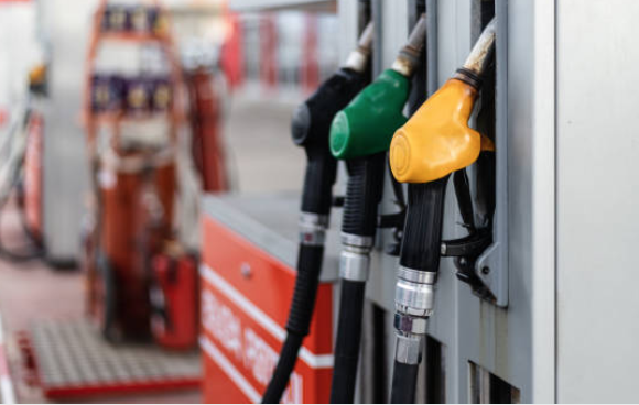 Extra verlaging brandstofprijzen vanaf vrijdag