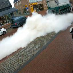 Video | Beveiligingscamera filmt meelexplosie in Noord-Brabant