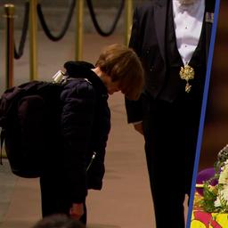 Video | Laatste bezoekers eren koningin Elizabeth in aanloop naar begrafenis