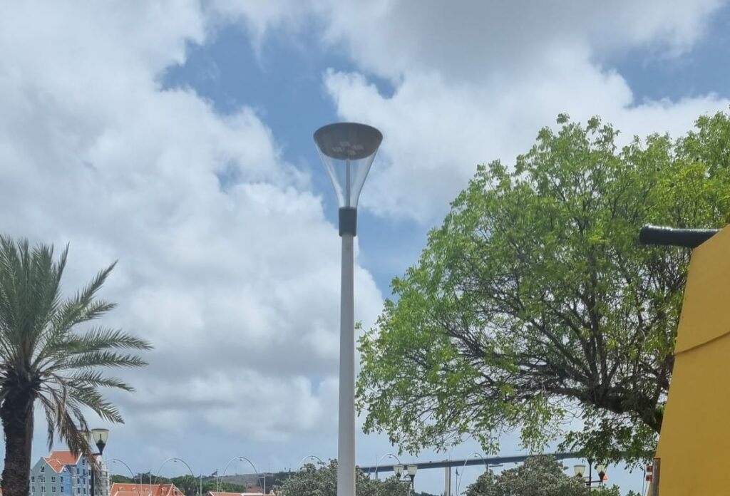 Aqualectra plaatst LED-verlichting in Punda en Otrobanda