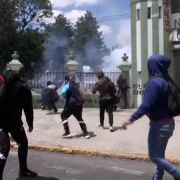 Video | Rellen bij betoging voor in 2014 verdwenen Mexicaanse studenten