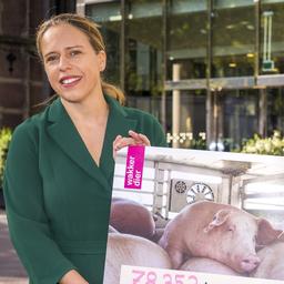 Wakker Dier: ‘Minister Schouten blokkeerde campagne voor eten minder vlees’