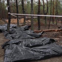 Video | Weer massagraven gevonden in door Oekraïne bevrijd gebied